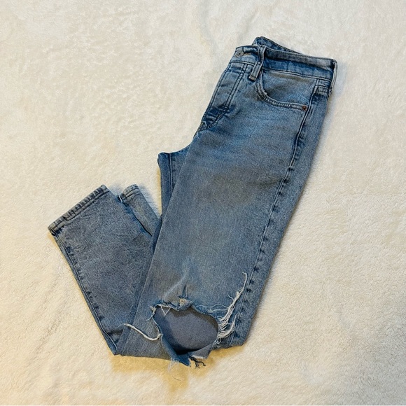 Old Navy Light Wash Distressed High Rise OG Straight Jeans - Picture 3 of 4